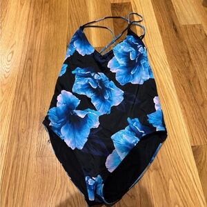 Floral One Piece Swimsuit 🩱